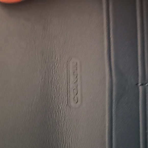 Authentic Coach Slim Wallet - Picture 6 of 7